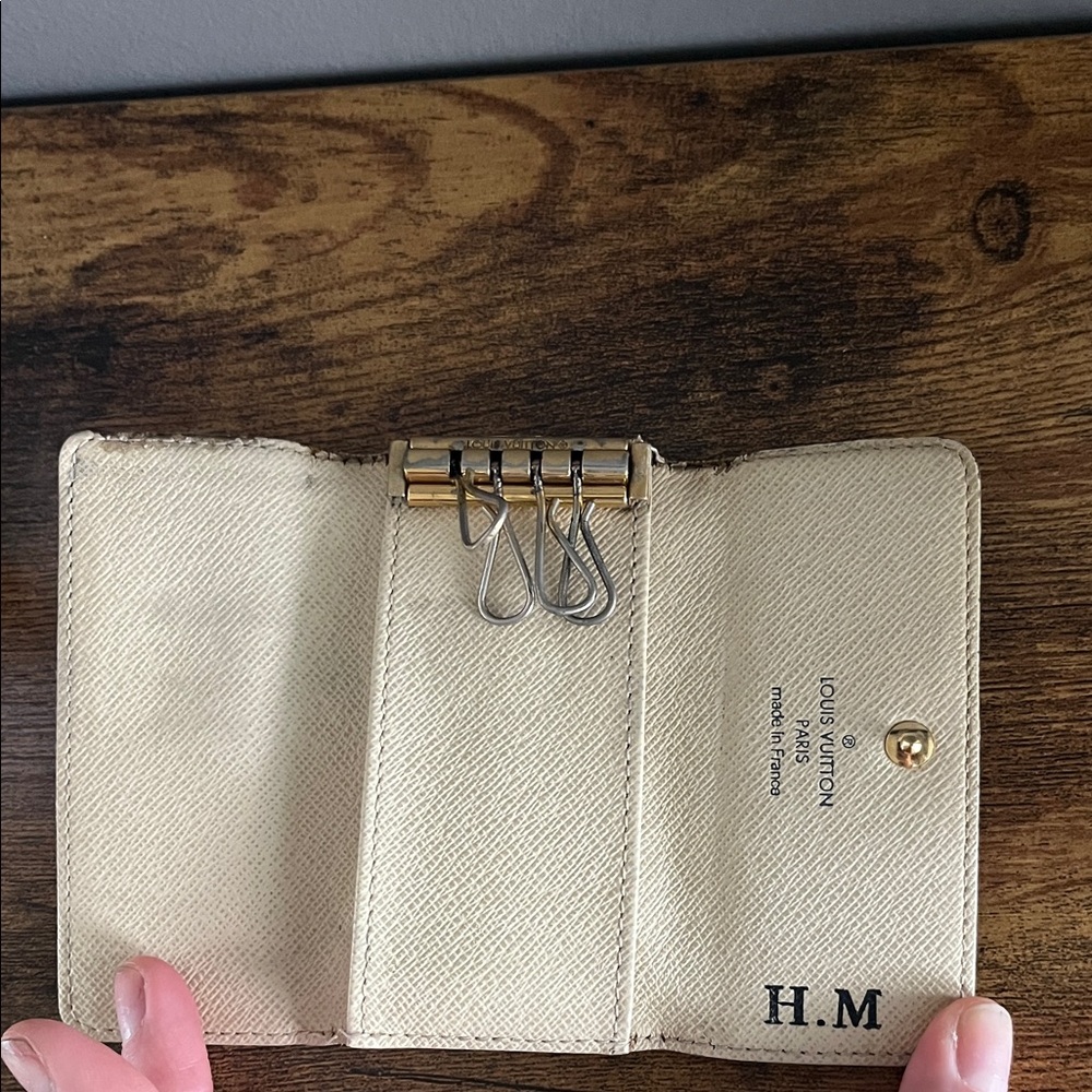 Louis Vuitton Damier Key Holder - Picture 3 of 5